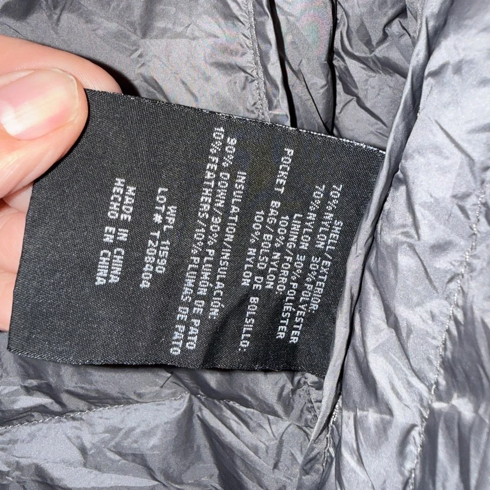 HEATKEEP Women’s Metallic Gray Hooded Puffer Jacket - XXL - Picture 7 of 7